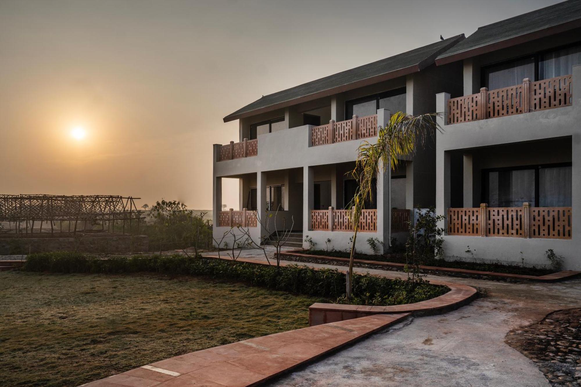 Palpur Fort A Kuno Wildlife Resort, Morawan Sesaipura ภายนอก รูปภาพ