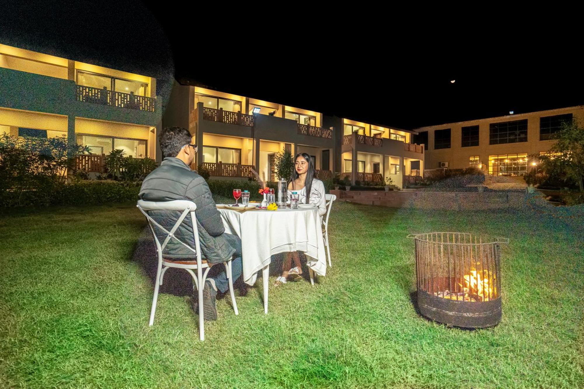 Palpur Fort A Kuno Wildlife Resort, Morawan Sesaipura ภายนอก รูปภาพ